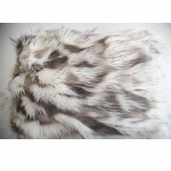 Holly Socrates Viking Faux Fur Throw -Personal Goods Shop B392DBDC 792F 4251 A400 184BE3852C83